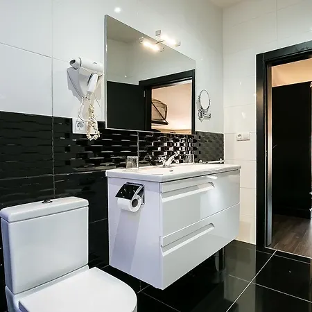 Montmar فندق روساس